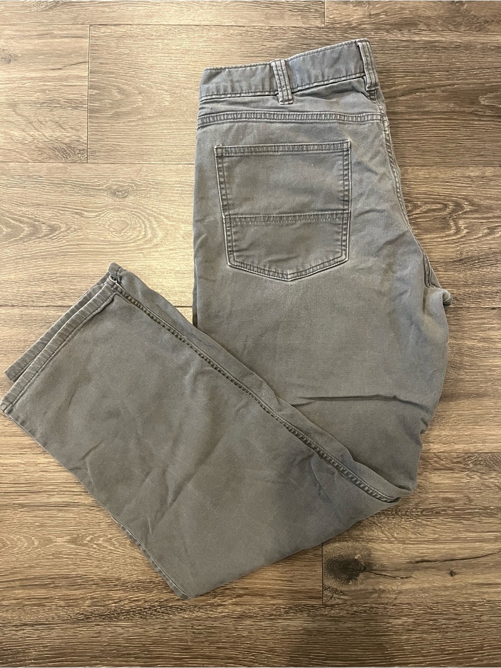 Carhartt Men's Straight Pants in Gray